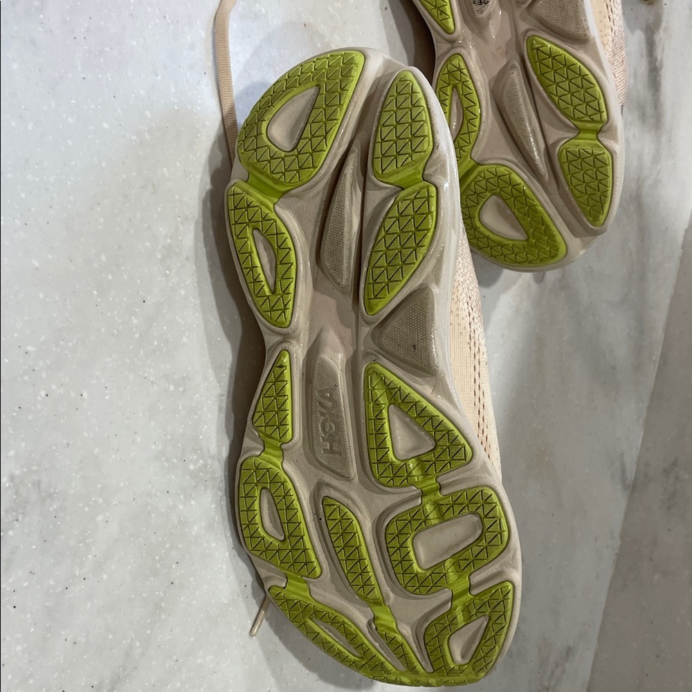 Hoka Bondi 8 Women's Beige and Peach Athletic Shoes - Picture 6 of 8